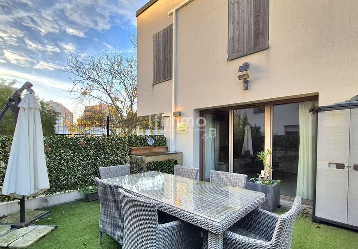 Villa a Colombes, Hauts-de-Seine, Colombes - € 545.000 | Ref: fr074986 - foto 1