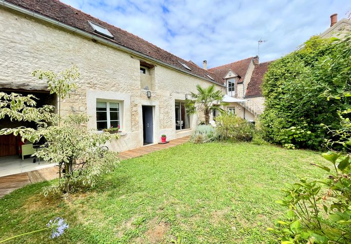Villa a Le Charmoy, Yonne, Le Charmoy - € 240.000 | Ref: 340933559041 - foto 1
