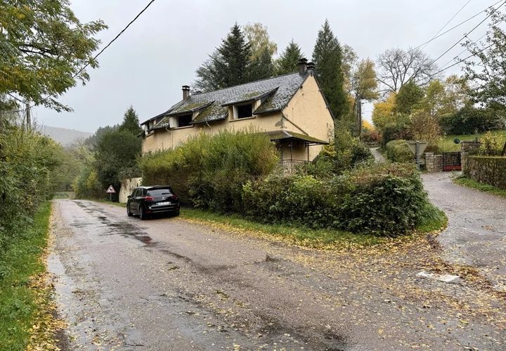 Villa i Anost, Saone-et-Loire, Anost - € 89.000 | Ref: KB-23163 - foto 1