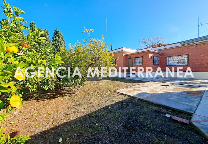 Villa a Paterna, Valencia, Paterna - € 750.000 | Ref: 9071a/5940 - foto 1
