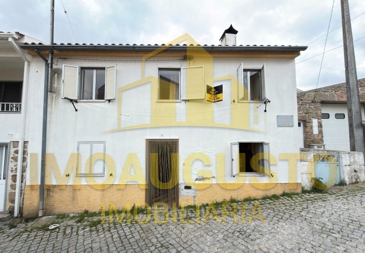 Villa i Pinhel, Guarda, Pinhel - € 75.000 | Ref: CAS_2378 - foto 1