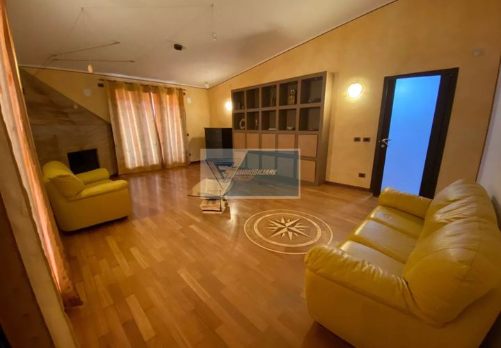 Apartament a Noto, Siracusa, Noto - € 1.000/mes | Ref: NT AMOB 23 - foto 1
