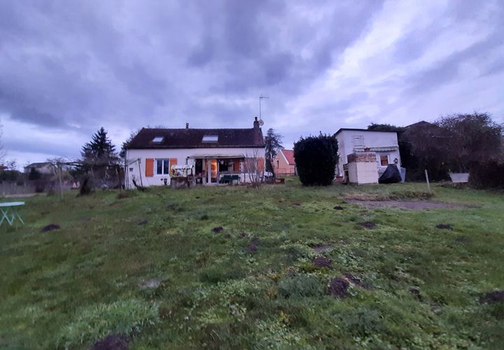 Villa a Gueugnon, Saone-et-Loire, Gueugnon - € 79.000 | Ref: 830035868856 - foto 1