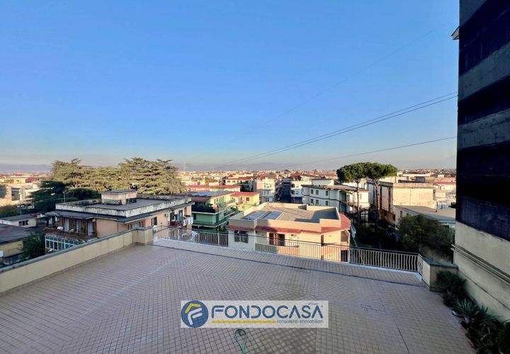 Leilighet i Sant'Antimo, Naples, Sant'Antimo - € 195 000 | Ref: Sant'Antimo - via Roma con terrazzo - foto 1