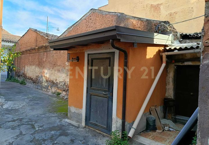 Villa a Catania, Catania, Catania - € 69.000 | Ref: 05-015 - foto 1