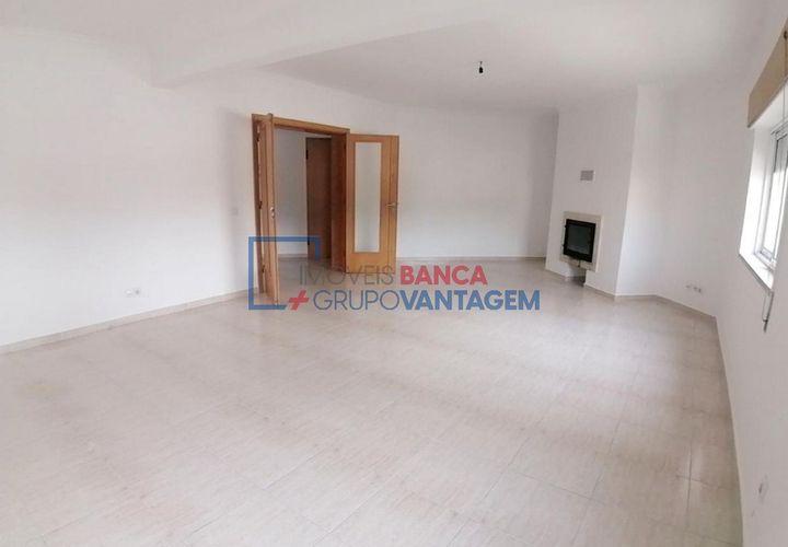 Lejlighed i Azambuja, Lisbon, Azambuja - € 345.000 | Ref: A-30068 - foto 1