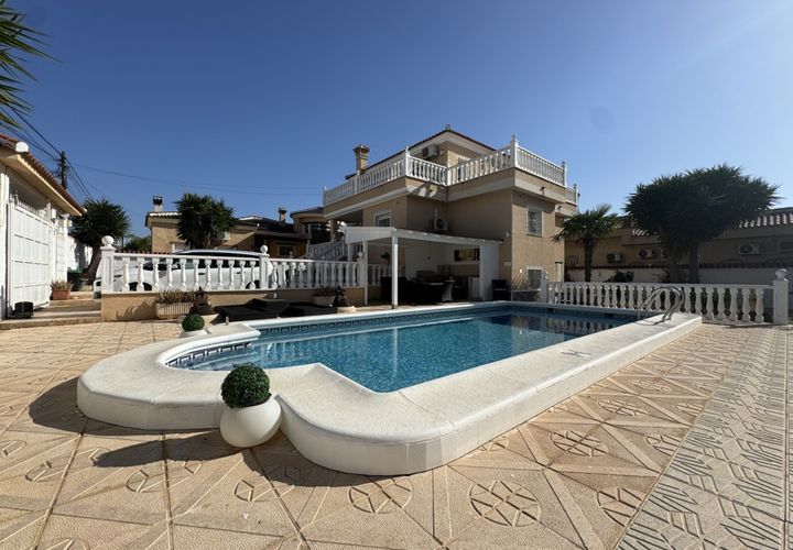Villa i Ciudad Quesada, Alicante, Ciudad Quesada - € 540.000 | Ref: 709370 - foto 1
