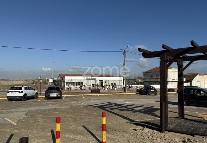 Helårsgrund i Paramos, Aveiro, Paramos - € 210.000 | Ref: ZMPT583747 - foto 1