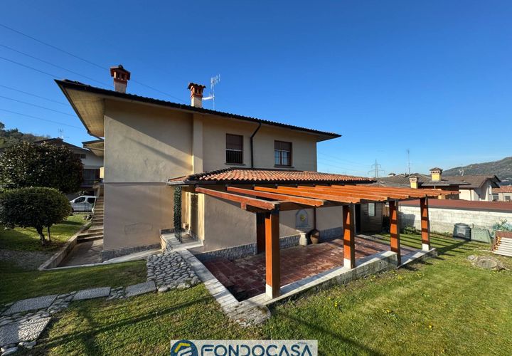 Villa i Capriolo, Brescia, Capriolo - € 365.000 | Ref: LOGR.18.CFT - foto 1