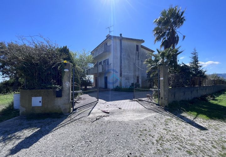 Villa a Catanzaro, Catanzaro, Catanzaro - € 250.000 | Ref: CZ-709 - foto 1