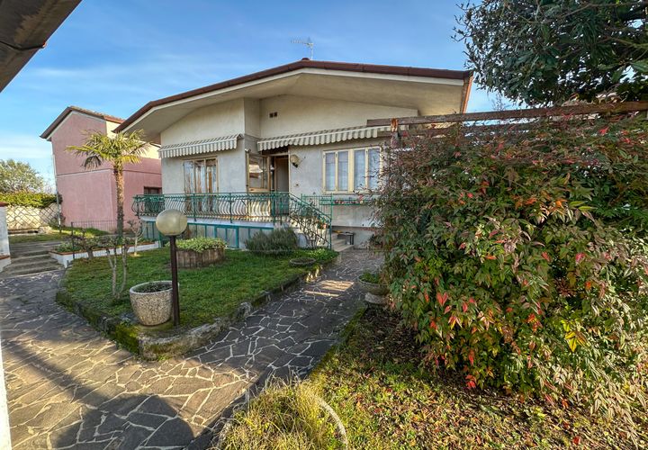 Villa a Chiopris-Viscone, Udine, Chiopris-Viscone - € 215.000 | Ref: D-1174 - foto 1