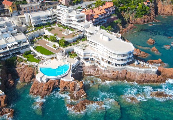 Lejlighed i Saint-Raphaël, Var, Saint-Raphaël - € 590.000 | Ref: 86484413 - foto 1