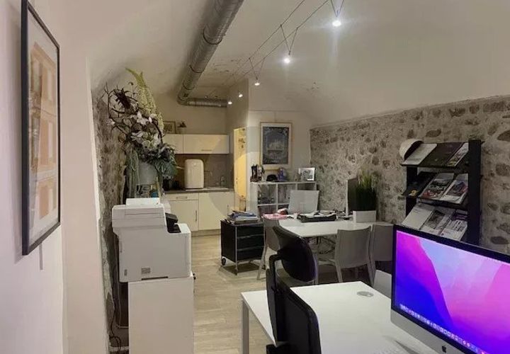 Erhvervsejendom i Menton, Alpes-Maritimes, Menton - € 212.000 | Ref: L17125 - foto 1