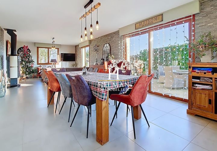 Villa i Bezinghem, Pas-de-Calais, Bezinghem - € 337.000 | Ref: 2860-HELMAN - foto 1
