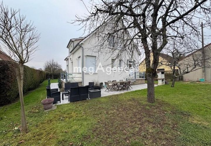 Villa a Alencon, Orne, Alencon - € 239.500 | Ref: 196466 - foto 1