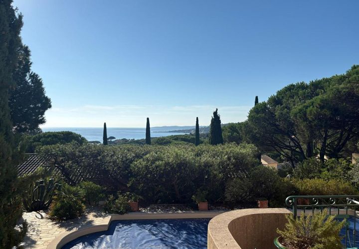 Landejendom i Sainte-Maxime, Var, Sainte-Maxime - € 2.288.000 | Ref: 193513 - foto 1