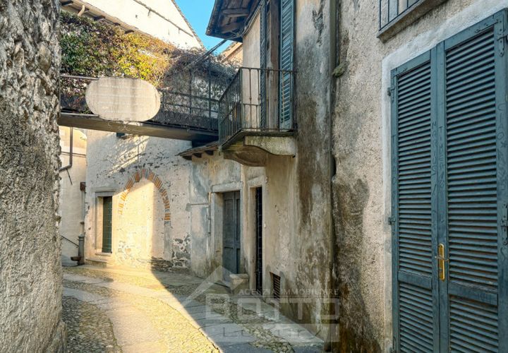 Rækkehus i Orta San Giulio, Novara, Orta San Giulio - € 570.000 | Ref: 5-ORTRIV - foto 1