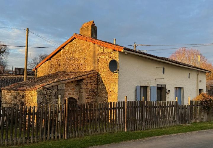 Landejendom i Caunay, Deux-Sevres, Caunay - € 76.500 | Ref: 0FDA15AAAD374530 - foto 1