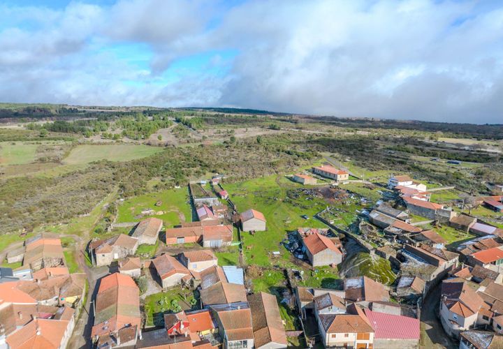 Villa i Chaves, Vila Real, Chaves - € 15.500 | Ref: C0272-02558 - foto 1