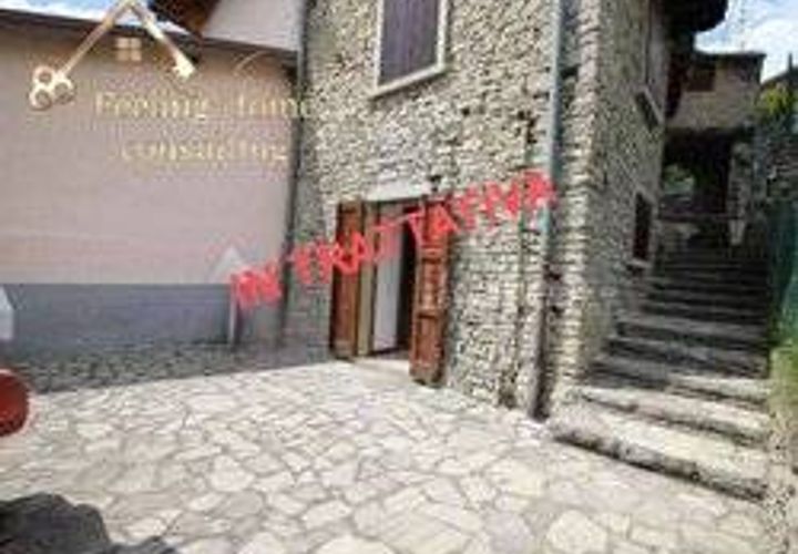 Villa a Corna Imagna, Bergamo, Corna Imagna - € 69.000 | Ref: CO0124-ID - foto 1