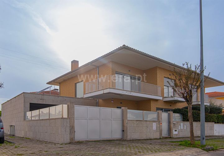 Landsbyhus i Viana do Castelo, Viana do Castelo, Viana do Castelo - € 435.000 | Ref: 254260090 - foto 1
