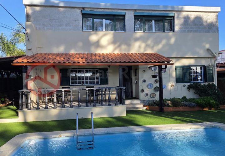 Villa i Almada, Setubal, Almada - € 990.000 | Ref: 4798CC1 - foto 1