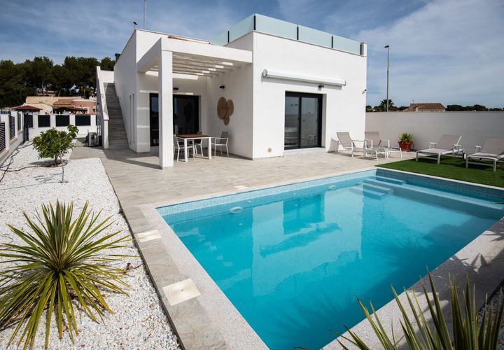 Villa a Pinar De Campoverde, Alicante, Pinar De Campoverde - € 421.560 | Ref: IZ-LA-RC2 - foto 1