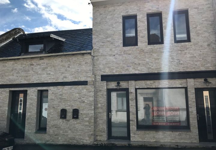 L'establiment comercial a Nesle, Somme, Nesle - € 5.400/mes | Ref: VXJC-6HT-L08 - foto 1
