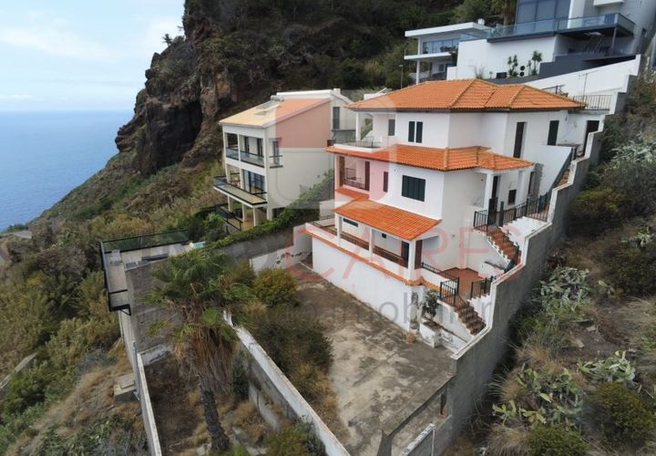 Villa i Caniço, Madeira, Caniço - € 750.000 | Ref: CAS_4803 - foto 1