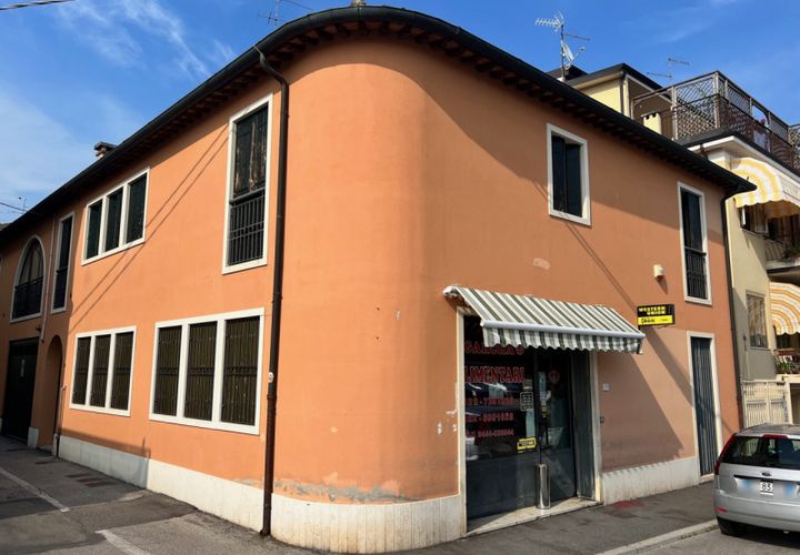 Erhvervsejendom i Lonigo, Vicenza, Lonigo - € 90.000 | Ref: 1044 - foto 1
