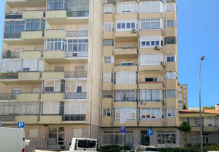 Lejlighed i Amadora, Lisbon, Amadora - € 349.000 | Ref: 65607 - foto 1