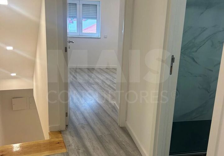 Byhus i Loures, Lisbon, Loures - € 260.000 | Ref: 52712 - foto 1