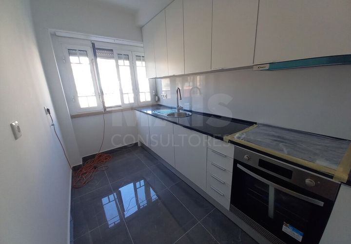 Lejlighed i Amadora, Lisbon, Amadora - € 229.000 | Ref: 60890 - foto 1