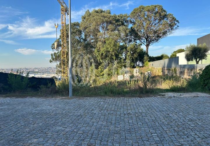 Helårsgrund i Oliveira do Douro, Porto, Oliveira do Douro - € 165.000 | Ref: 92127 - foto 1