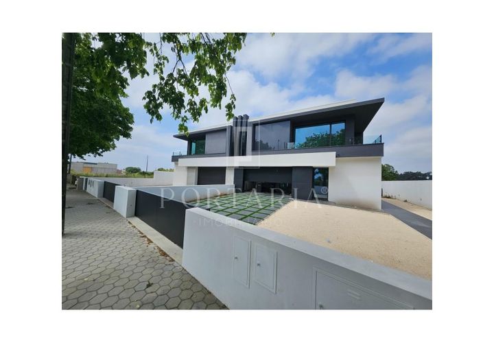 Villa i Aveiro, Aveiro, Aveiro - € 600.000 | Ref: PRT247 - foto 1