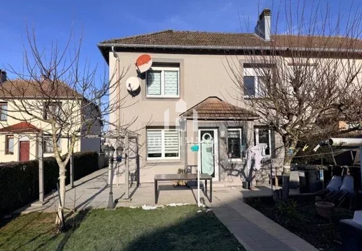 Villa a Villerupt, Meurthe-et-Moselle, Villerupt - € 269.000 | Ref: 86625661 - foto 1