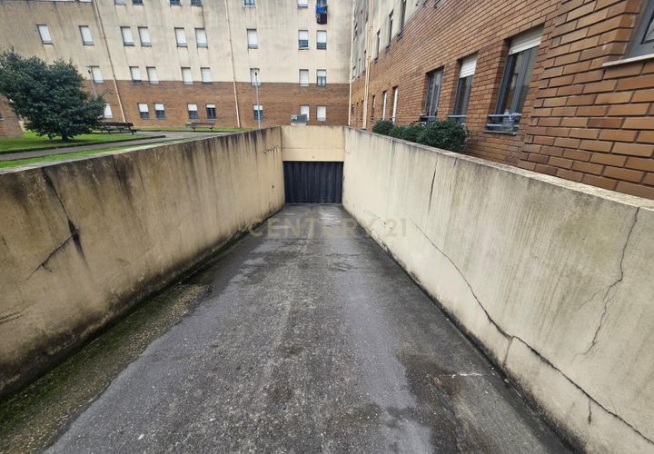 Garage i Valongo, Porto, Valongo - € 36.500 | Ref: C0393-01383 - foto 1