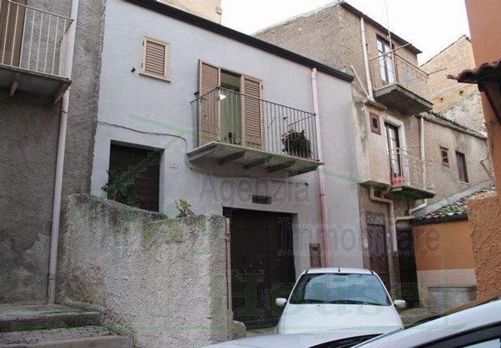 Byhus i Cianciana, Agrigento, Cianciana - € 29.000 | Ref: Casa Fragola - foto 1