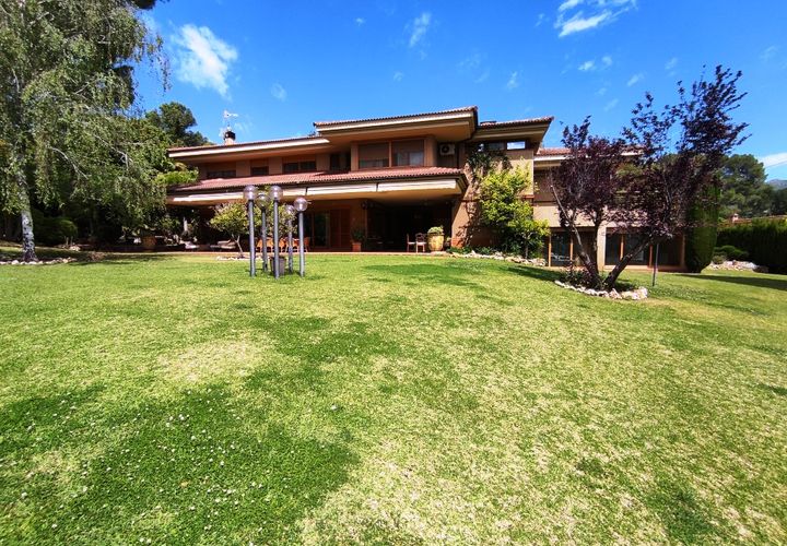 Villa - Cocentaina, Alicante, Cocentaina - € 1 950 000 | Réf : 2985 - photo 1