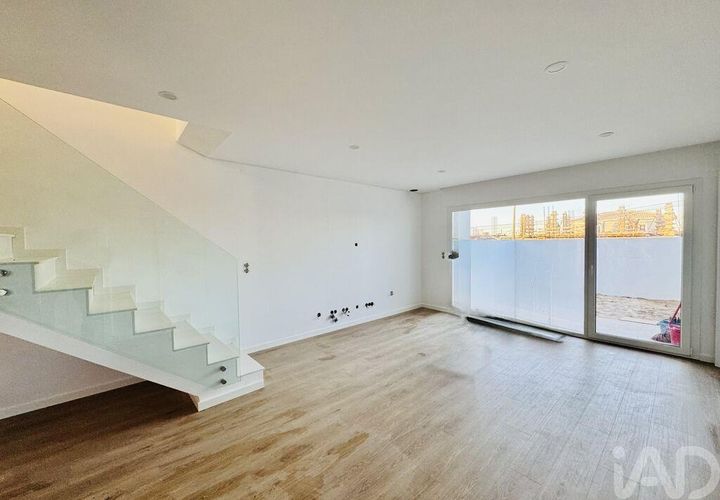 Rækkehus i Seixal, Setubal, Seixal - € 410.000 | Ref: 149975 - foto 1