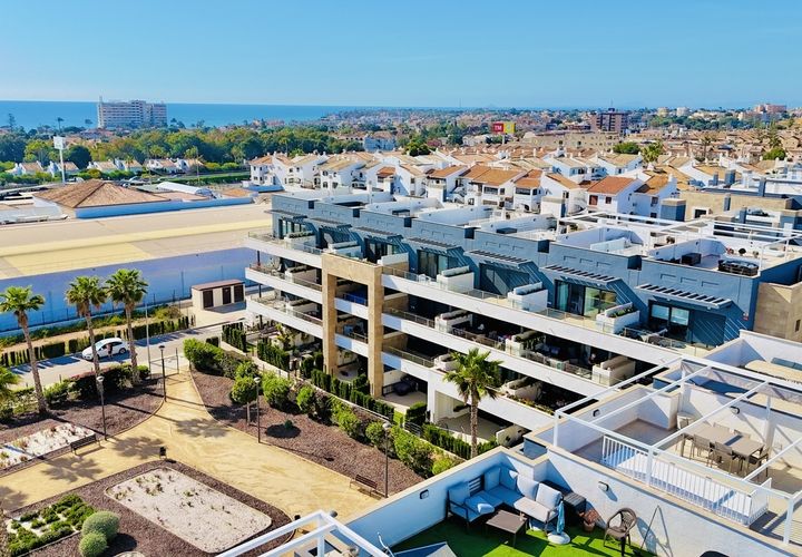 Lejlighed i Playa Flamenca, Alicante, Playa Flamenca - € 420.000 | Ref: 751636 - foto 1