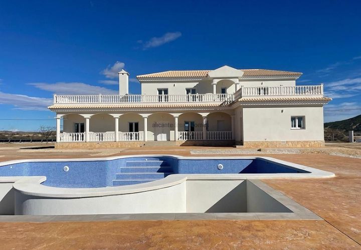 Villa a Pinoso, Alicante, Pinoso - € 611.000 | Ref: HL2034 - foto 1