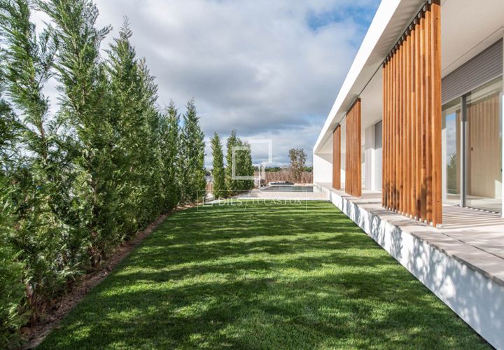 Villa i Boadilla Del Monte, Madrid, Boadilla Del Monte - € 3 790 000 | Ref: POZ65559 - foto 1
