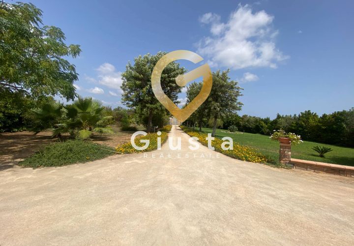 Villa i Brindisi, Brindisi, Brindisi - € 145.000 | Ref: 9090-91514 - foto 1