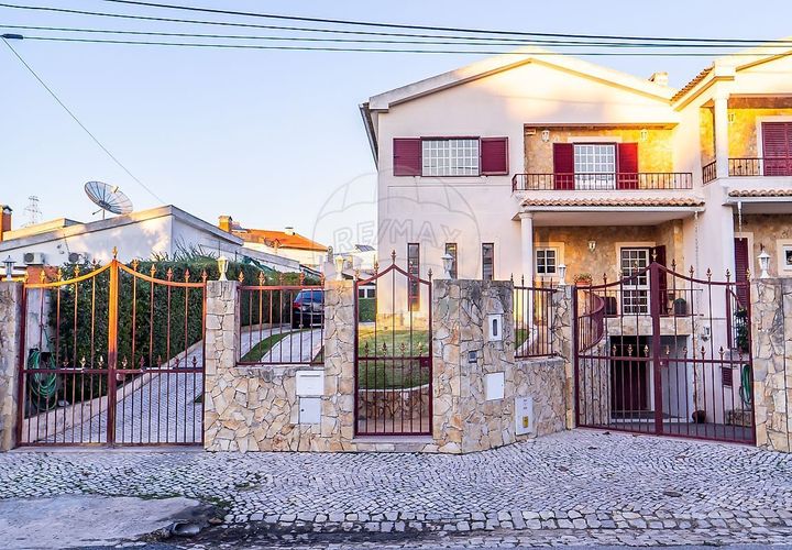 Villa i Corroios, Setubal, Corroios - € 670.000 | Ref: PE-123751051-300 - foto 1