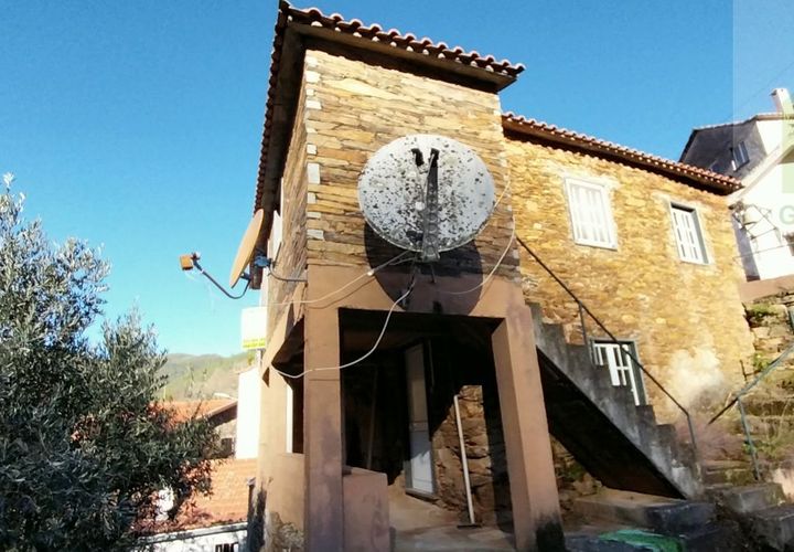 Villa a Arganil, Coimbra, Arganil - € 125.000 | Ref: 697 - foto 1