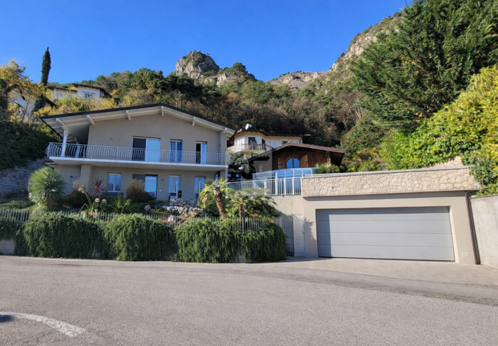 Villa a Tremosine, Brescia, Tremosine - € 879.000 | Ref: 157 - foto 1
