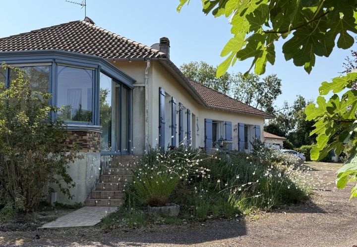 Villa i Riberac, Dordogne, Riberac - € 235.000 | Ref: 235CF84E73FE4E37 - foto 1