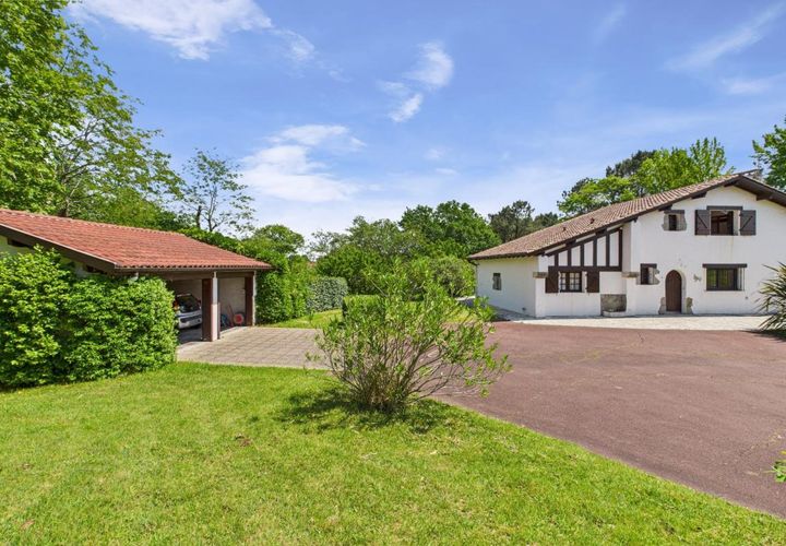 Villa i Arbonne, Pyrenees-Atlantiques, Arbonne - € 1.095.000 | Ref: 9F75DD2412534533 - foto 1