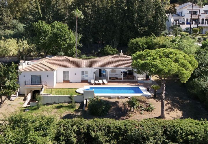 Villa i El Paraiso, Malaga, El Paraiso - € 1.695.000 | Ref: R5210131 - foto 1